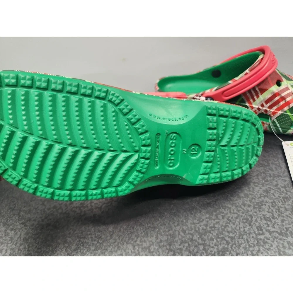 Crocs Baya Holiday Plaid Comfort Clogs Men's‎ 12 Women's 14 Sandals Slides ~ NEW